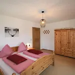 Christine By Interhome